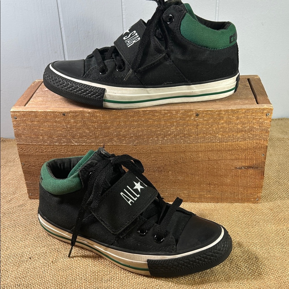 Converse Chuck Taylor All Star Mid Top Sneakers